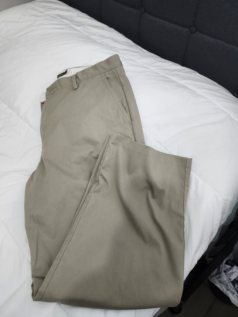 Dockers Men's Chino Pants in Light Taupe